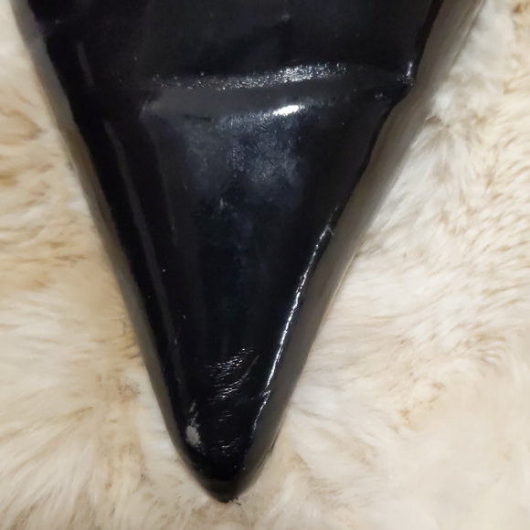 Heels - Picture 6 of 8